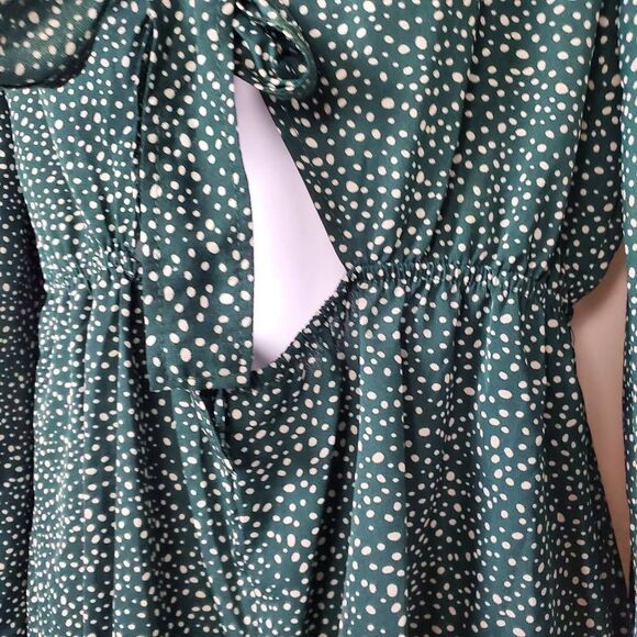 SHEIN Green Polka Dot Tie Front Ruffle Romper Size L - Picture 3 of 8